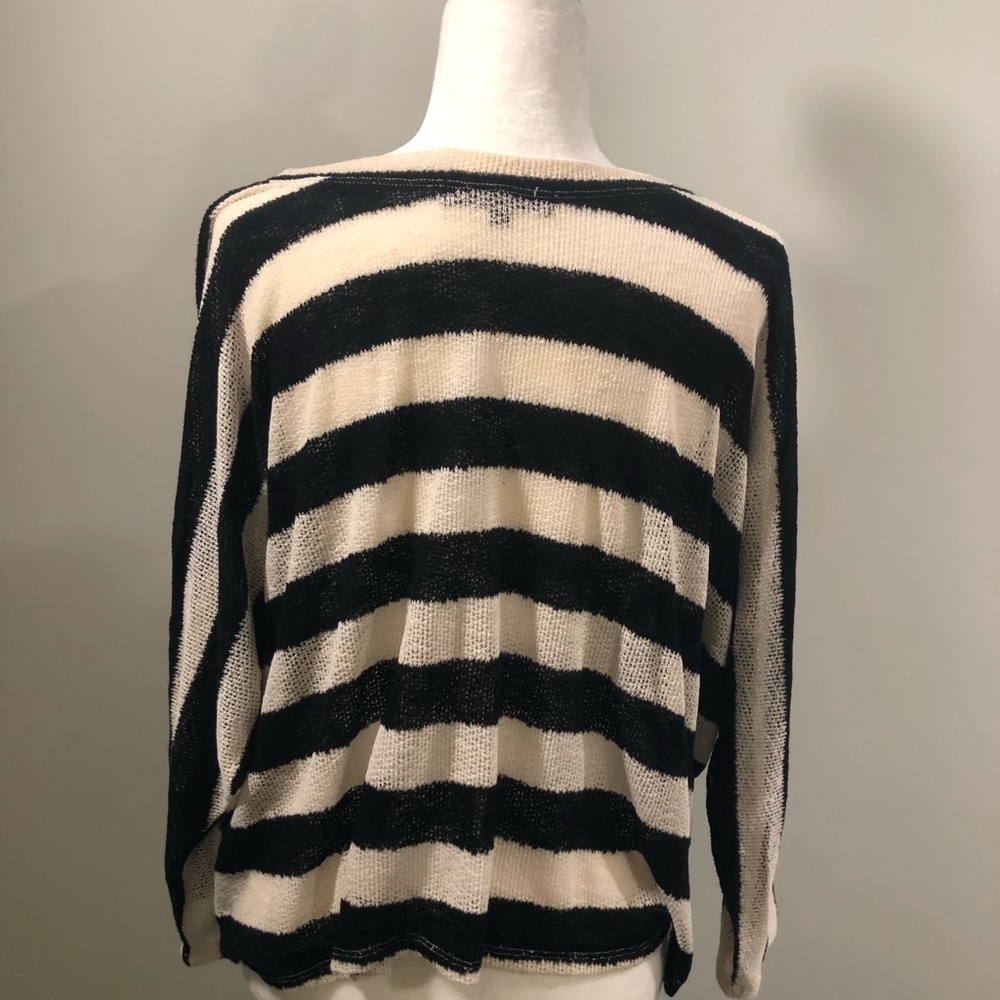 Stripped loose top 3/4 sleeve - Picture 5 of 7